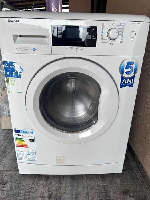 Masina de spalat rufe Beko