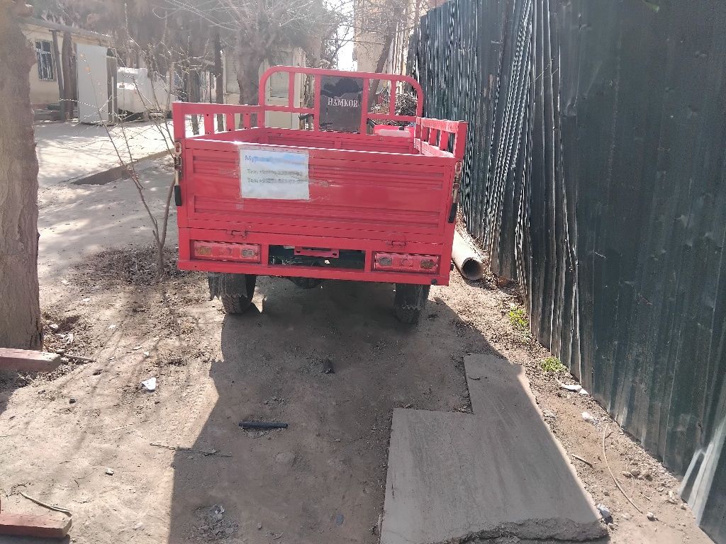 Moto sotiladi suroshno pul zarur