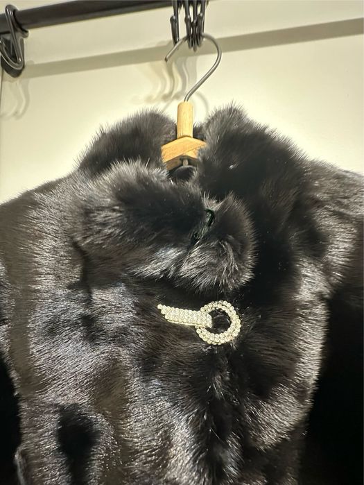 Шуба норковая черная