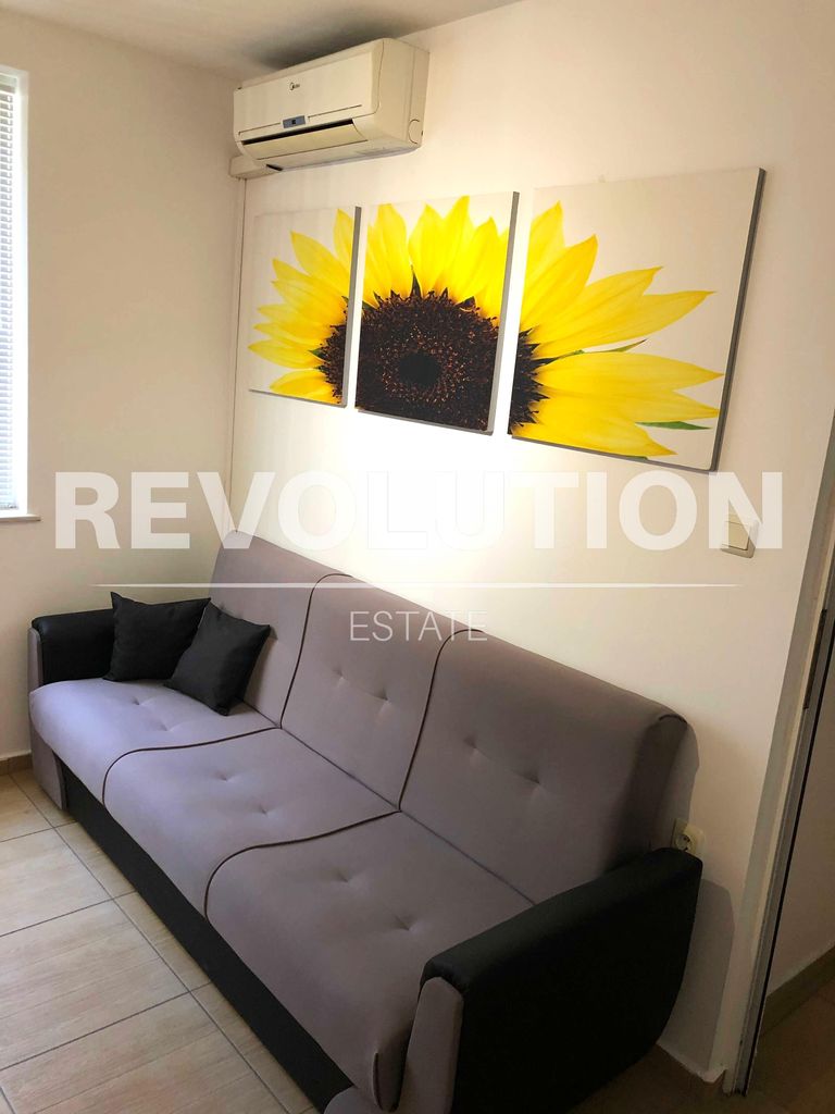 Дава се под наем Офис в Варна, Погреби - 20 кв.м за 250 € - Снимка #3