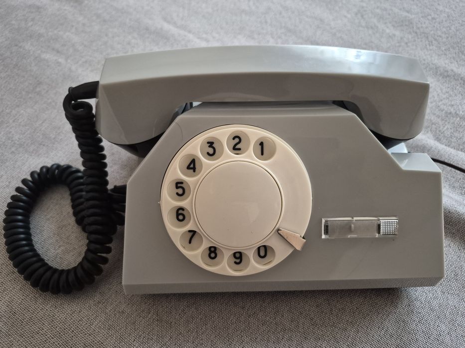 Домашный телефон.