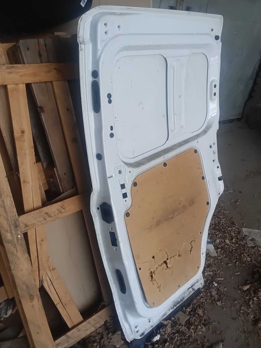 Врата странична дясна за Ford Transit Courier 13-21