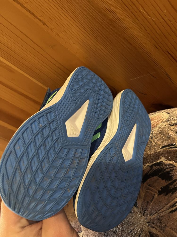 Adidas 24 размер маратонки