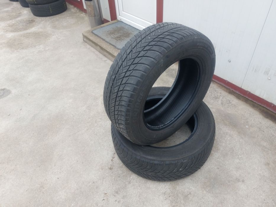 100 lei bucata! Doua anvelope M+S/IARNA 225 60 17 Bridgestone