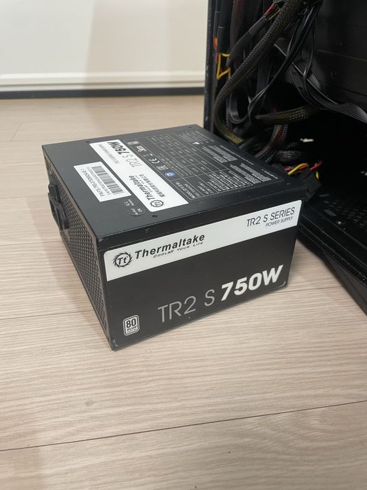 Блок питание 750w от thermaltake