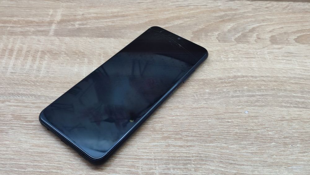 Samsung A03s A037G Black Geam fisurat , perfect functional