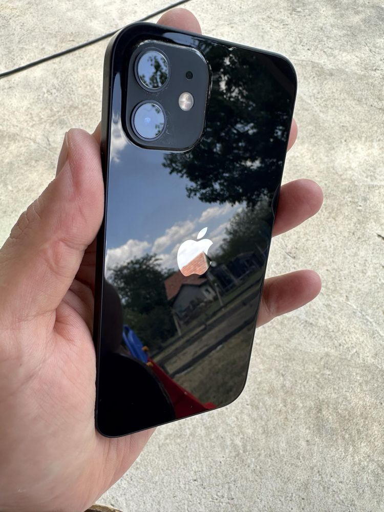 iPhone 12 64GB – Отлично състояние, 86% батерия