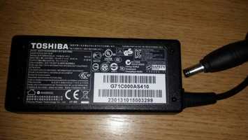 Incarcator original laptop Toshiba 19V 2.37A