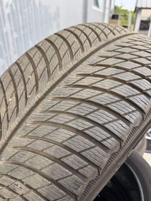 4бр Почти Нови Зимни Гуми Michelin 285/45/21