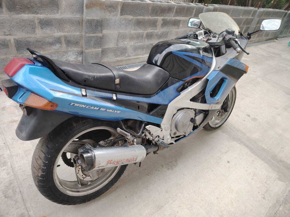 Kawasaki ZZR 400 на части