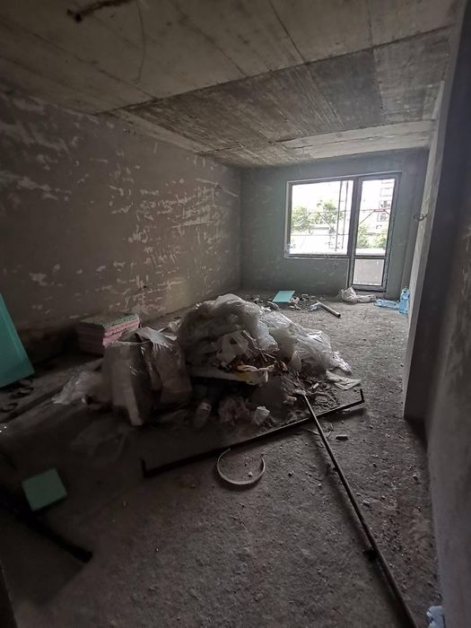 Продава се Двустаен апартамент в Бургас, Център - 61 кв.м за 1207 €/кв.м - Снимка #3