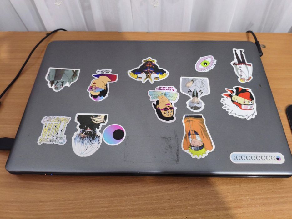 Ноутбук acer aspire v5-561g