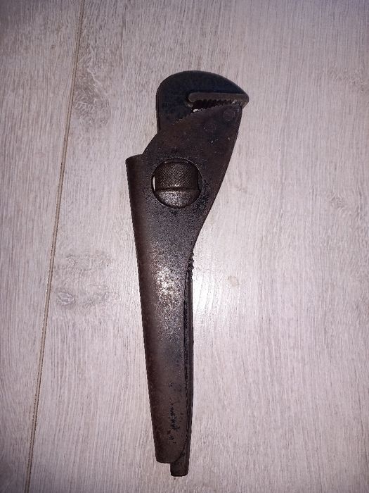 Стар тръбен ключ
