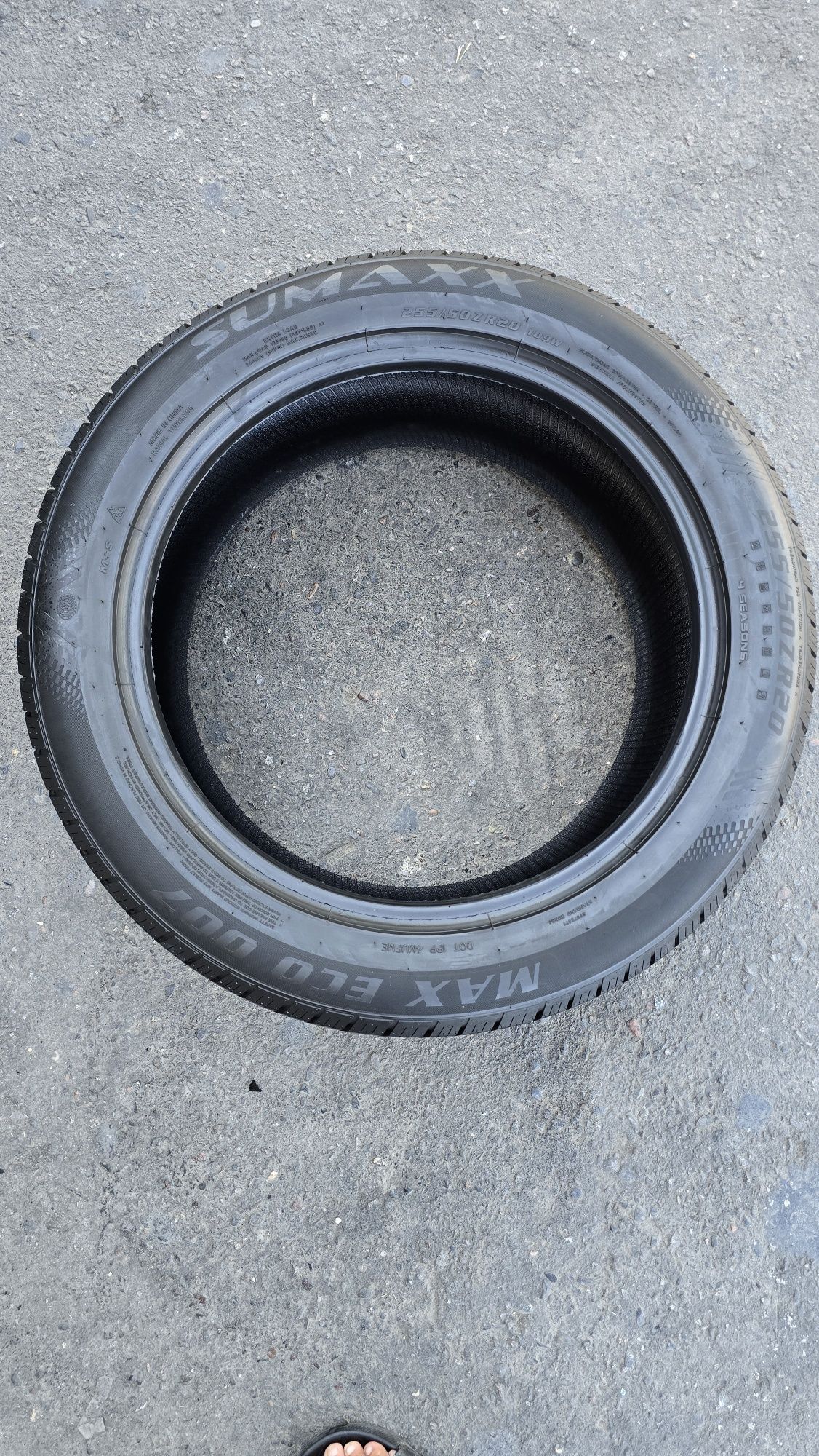 255/50/R20 sumaxx