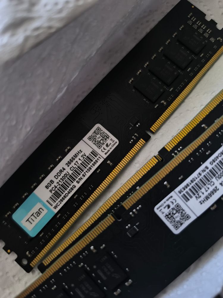 ОЗУ DDR4 8 гб каждая