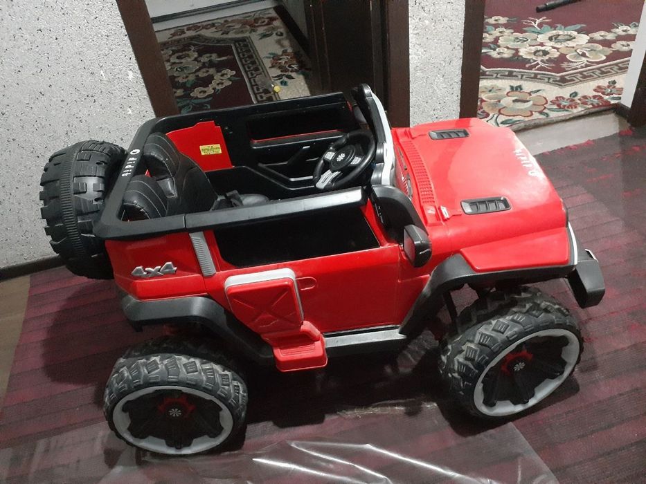 Bolalar mashinasi (pultli elektromashina)