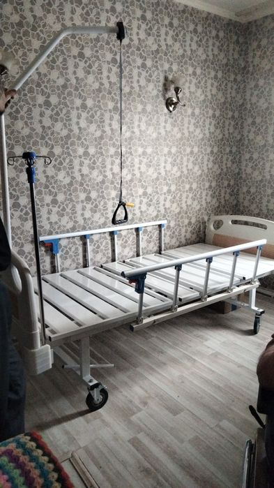 Кровать для лежачих больных