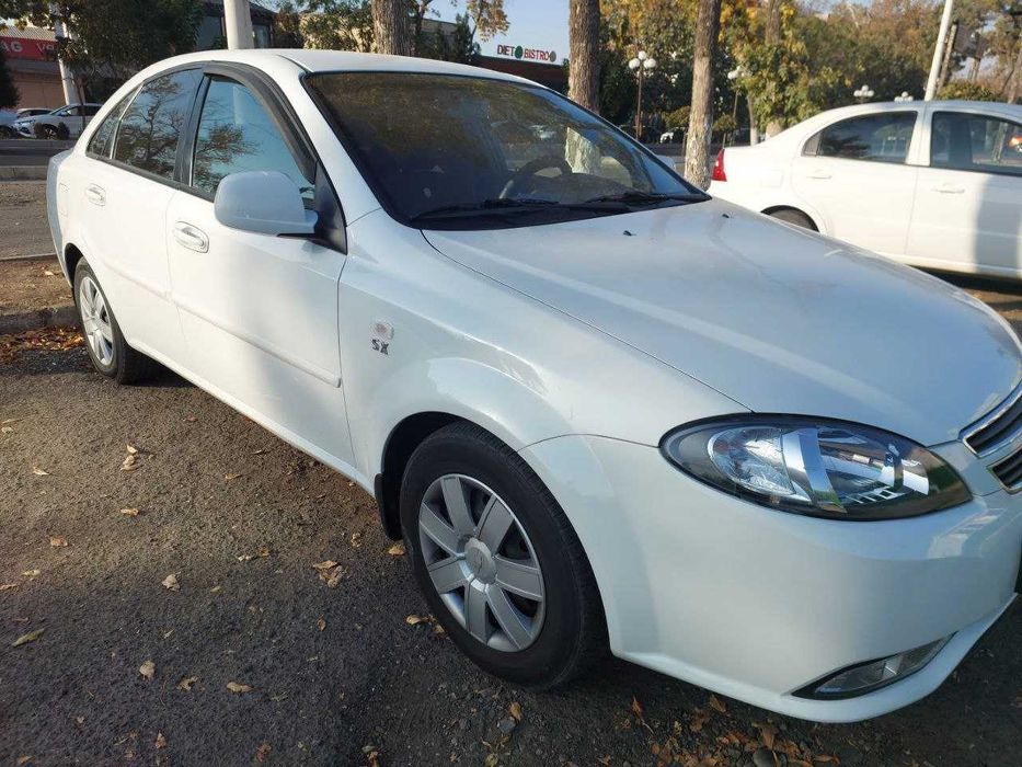 Chevrolet GENTRA 1.5 (2021 г.), oq rang (Белый цвет) 1