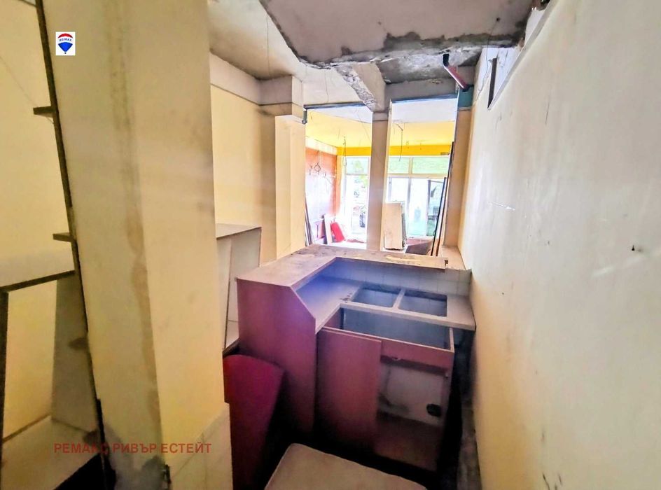 Дава се под наем Магазин в Русе, Център - 44 кв.м за 204 € - Снимка #4