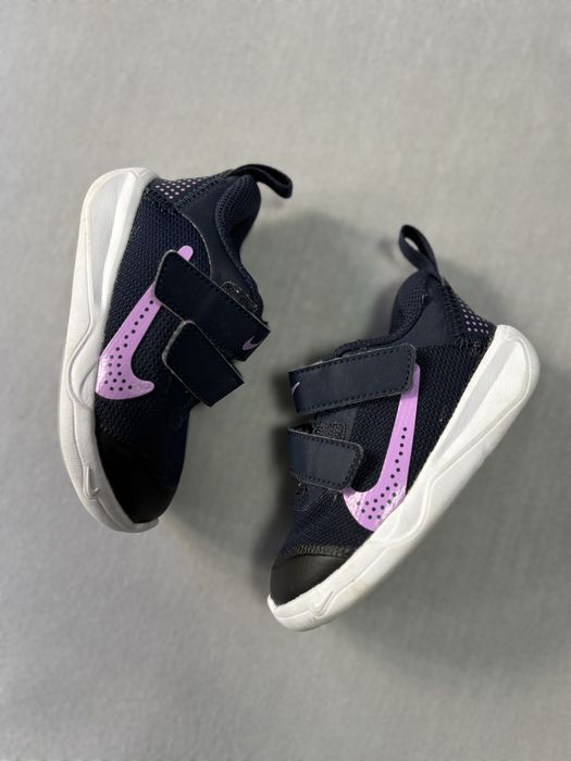 Adidasi fhete nike 21