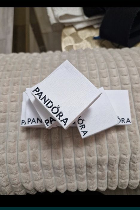 Charmuri Pandora noi