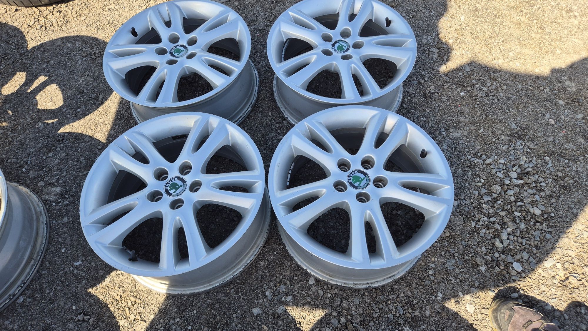 Оригинални джанти Шкода 5/100 Skoda Fabia 5x100