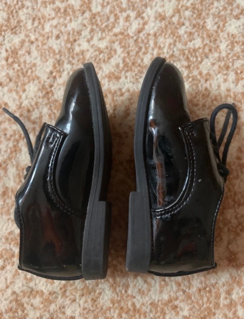 Pantofi eleganți băieți mărimea 20