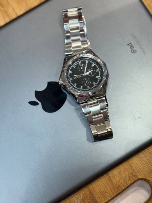 Наручные часы от М&H воданепронецаемые