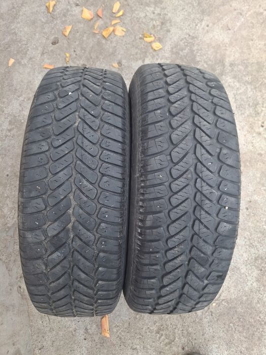 Vând cauciucuri M+S