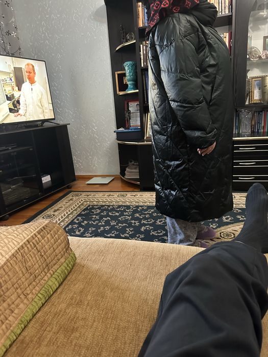 Подаи новый пуховик в отличном состоянии