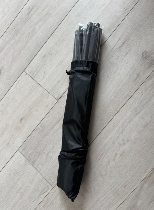 Umbrar solar de pus pe masina