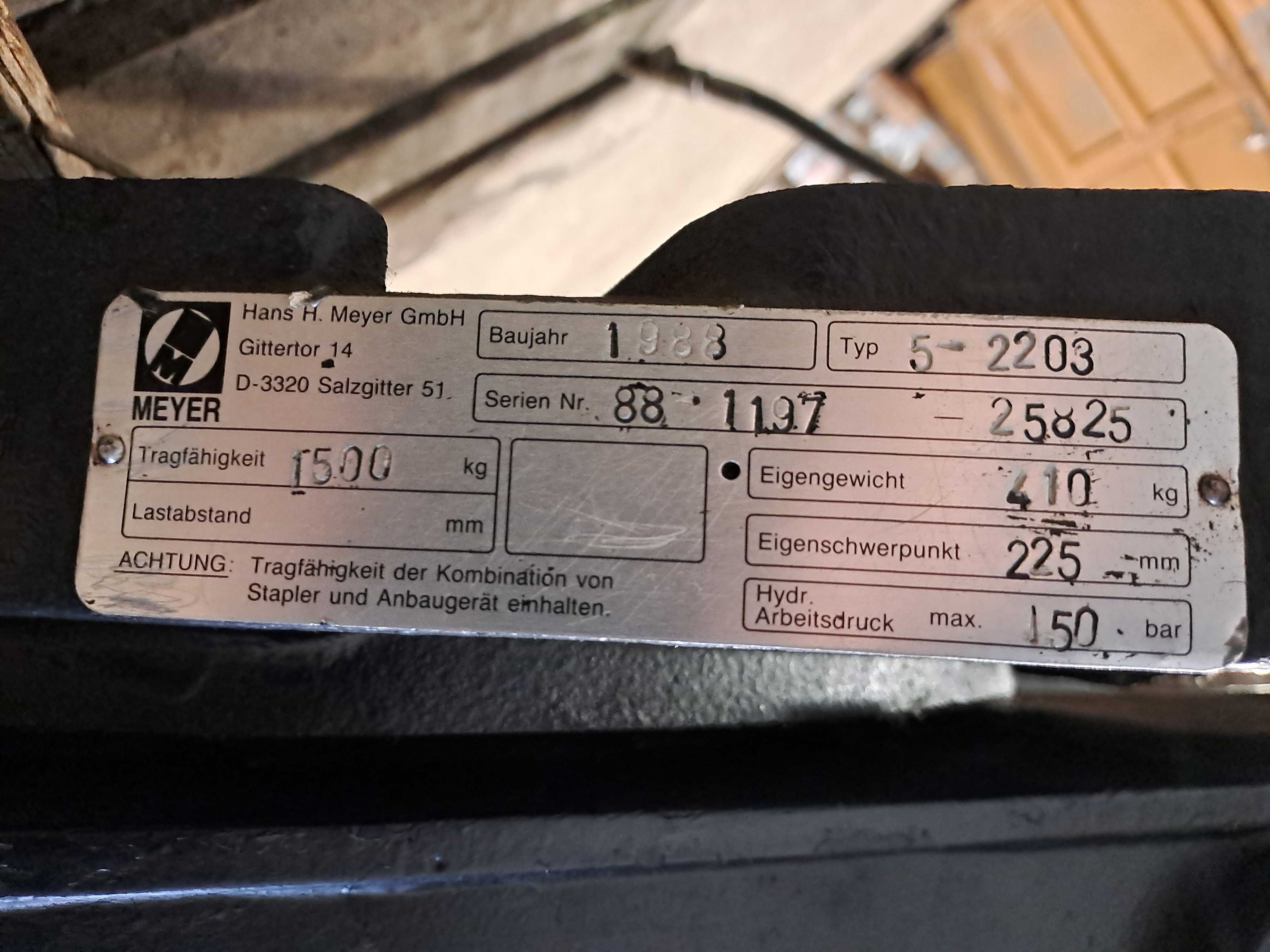 Щипка за мотокар - MAYER 1500kg