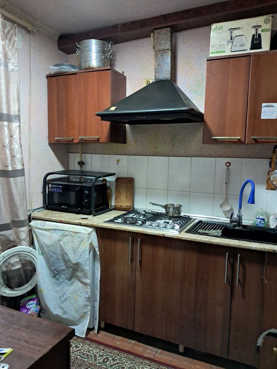 Ургенч шахрида 3 хонали уй сотилади