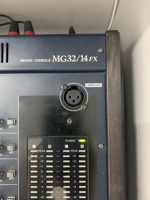 Mixer analogic Yamaha mg 32 /14 fx