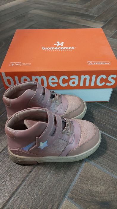 Обувки Biomechanics