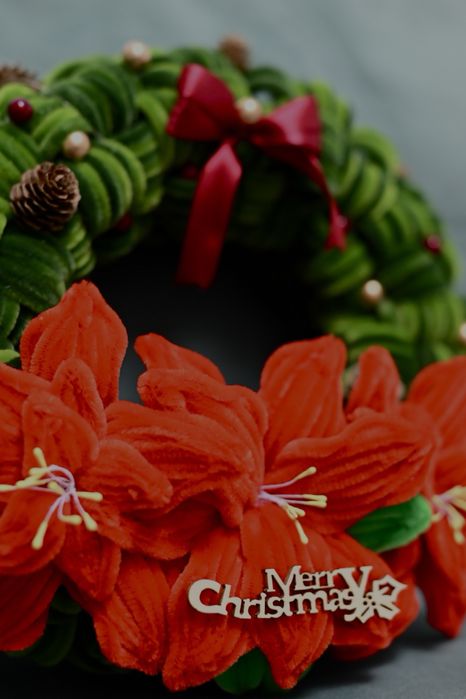 Decoratiuni Handmade din sarma plusata