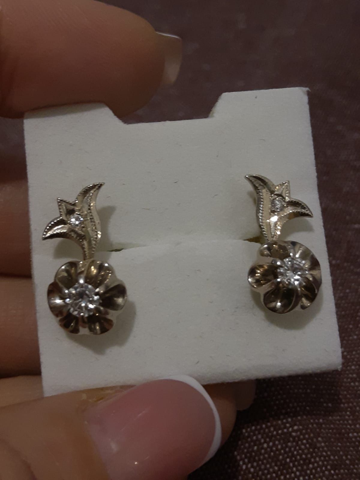 Советские серьги с якутскими бриллиантами.
