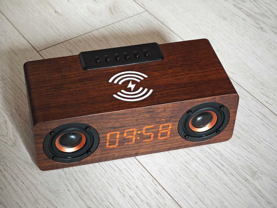 Boxa bluetooth stereo cu ceas, alarma, radio, player USB, AUX jack