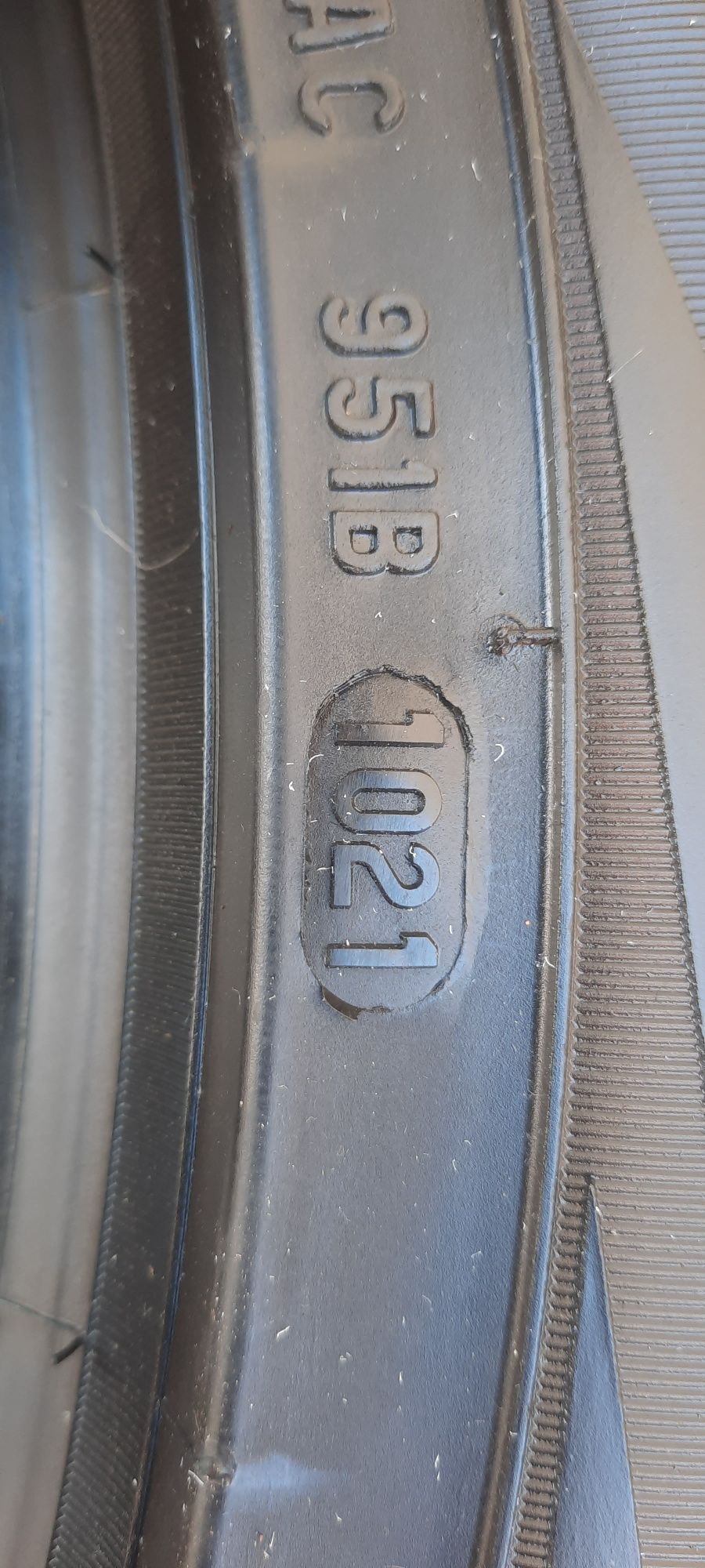 4 броя всесезонни гуми 265 40 21 Pirelli dot21