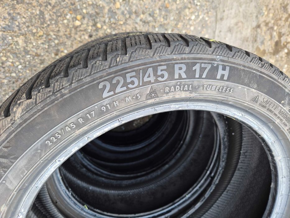 2 Anvelope de IARNA - 225/45/17 - Semperit - Stare F BUNA DOT 2019 !