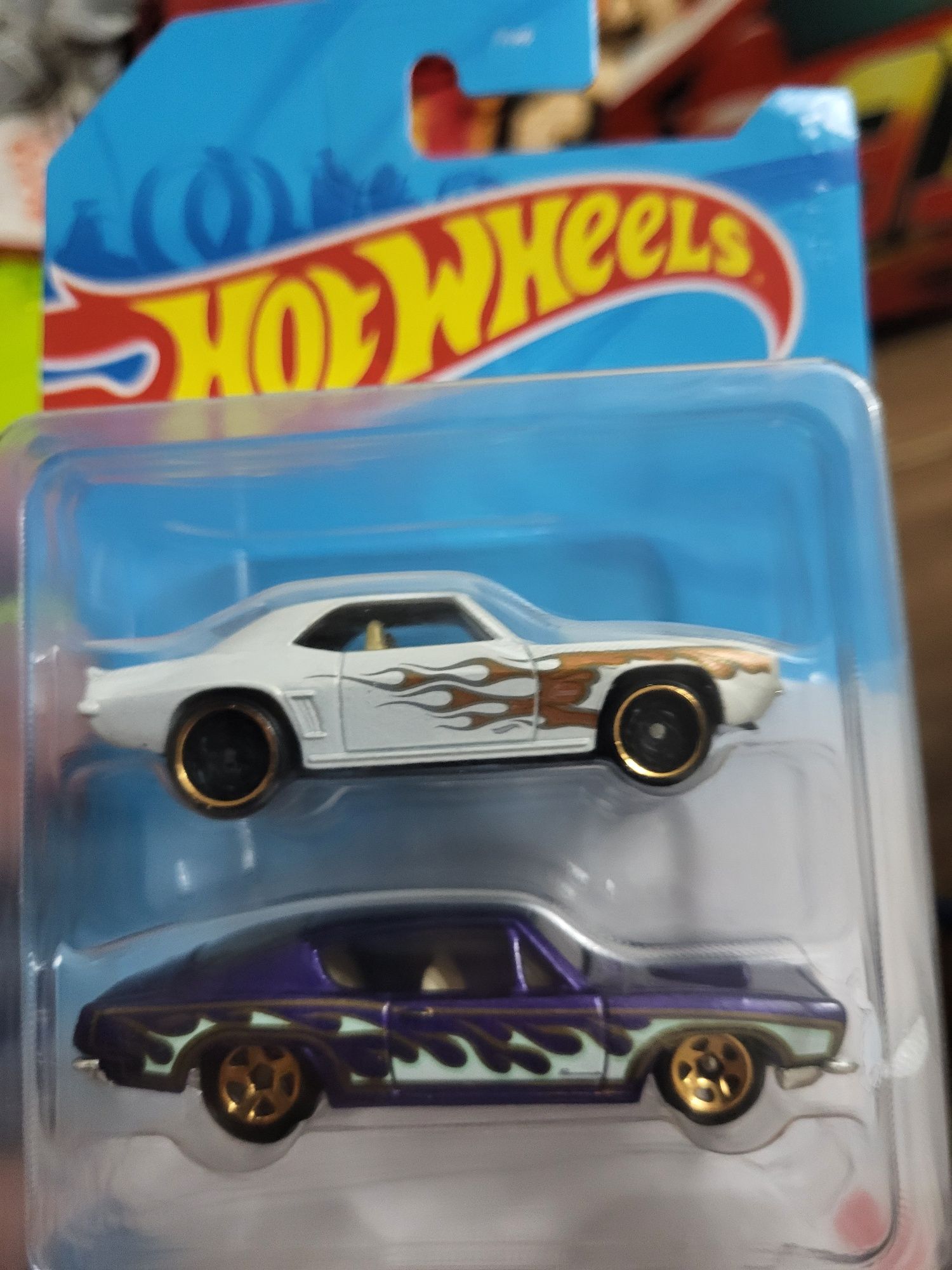 Продам Hot wheels