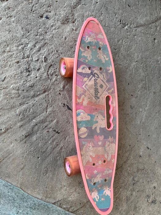 Скейтборд розовый түс сатылады