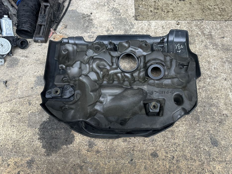 Капак двигател за Мазда 3,6,cx-5  2.2d skyactive!