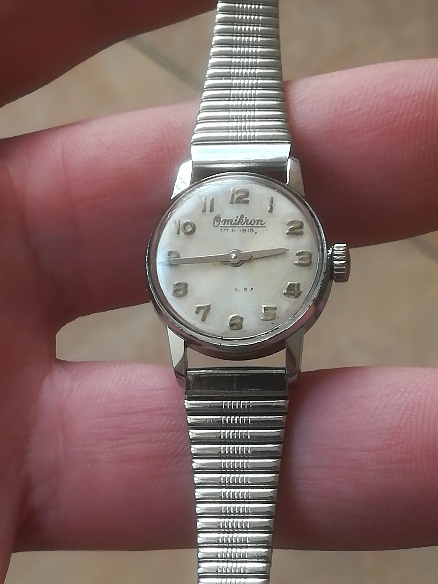 Omikron. Швейцарски часовник. Дамски. Омикрон. Vintage watch. Swiss.