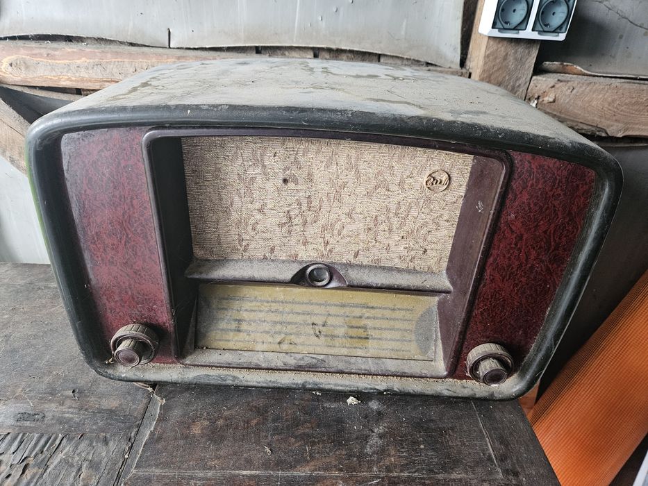 Vand radio rusesc vechi functional BALTIKA BALTICA VEF