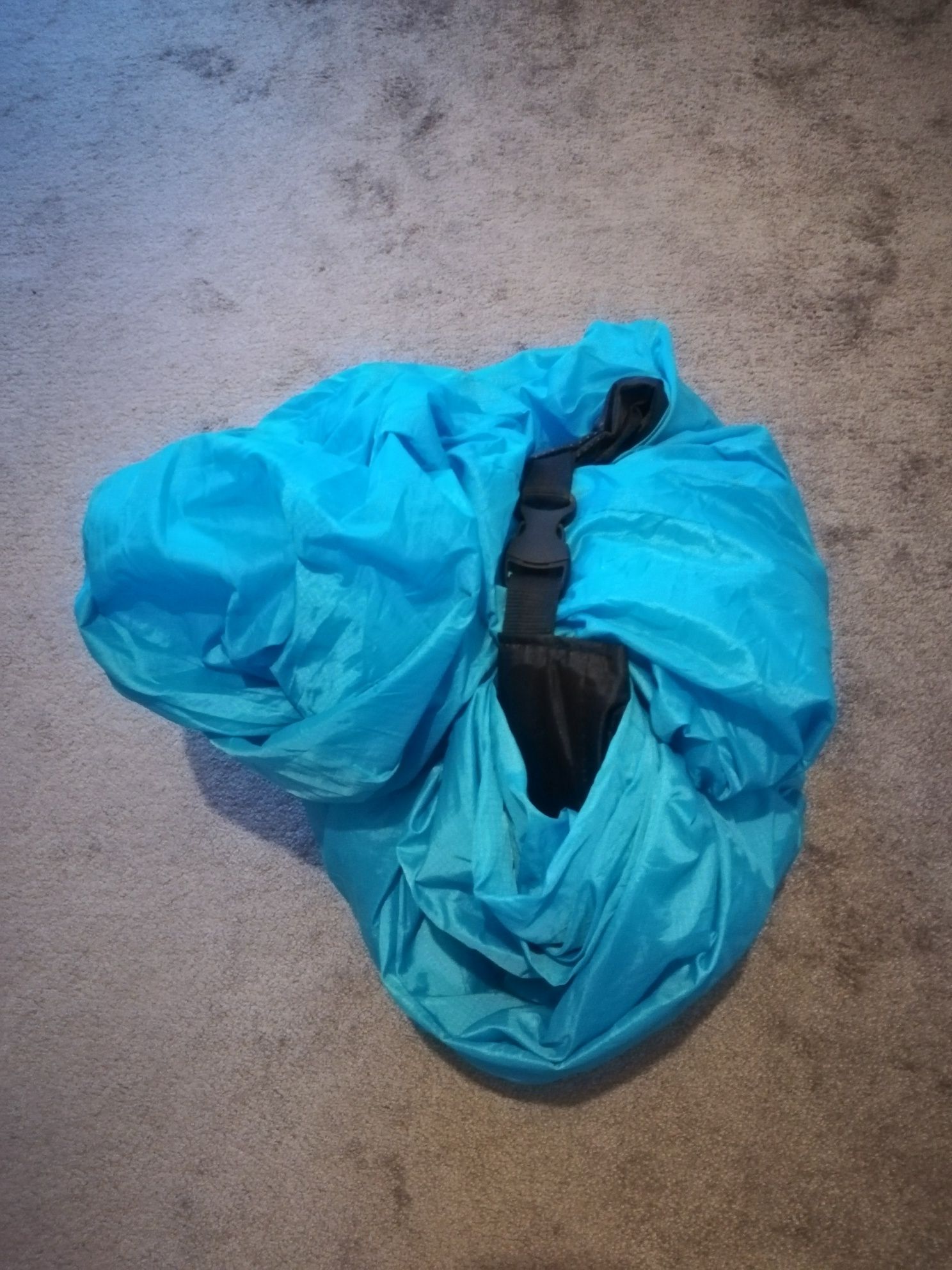 Lazy bag (saltea gonflabilă)