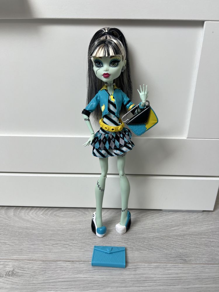 Monster High кукли оригинални
