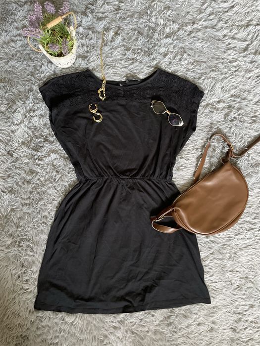 Девчата налетайте ! Брендовые вещи ! Дешево! Срочно !