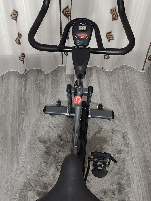 Bicicletă fitness