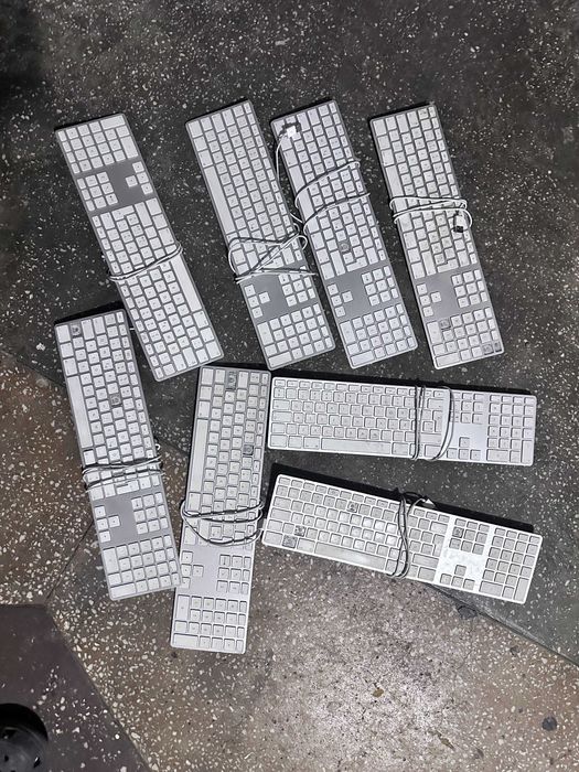 Lot tastatura apple aluminiu. defect
